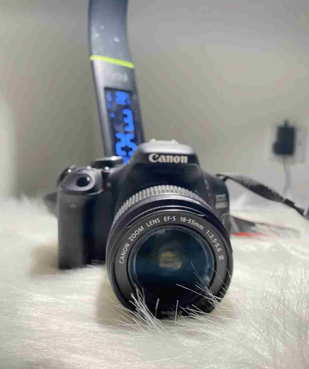 للبيع كاميرة كانون D600