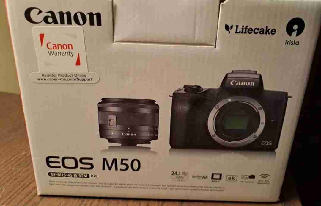 Canon m50 mirrorless dslr