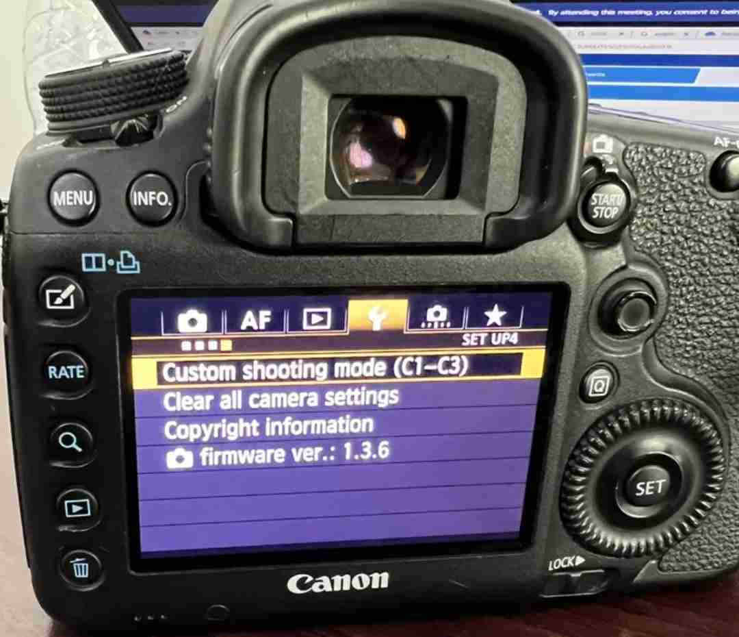 للبيع كاميرا كانون 5D mark iii