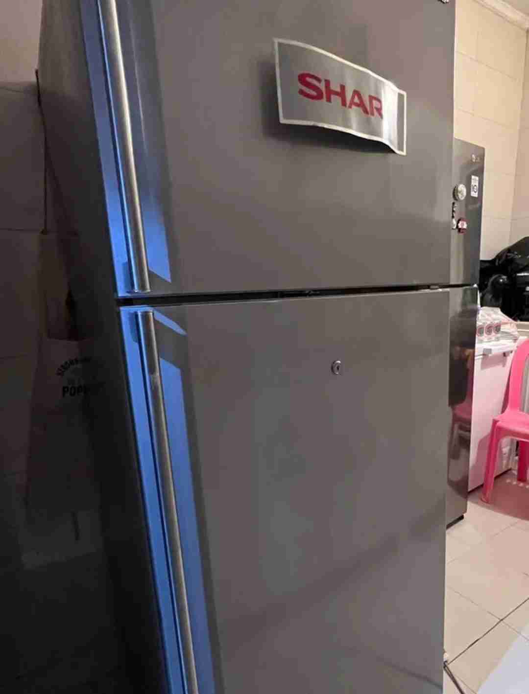 ثلاجه للبيع SHARP TOP MOUNT REFRIGERATOR 459 LITRES SJSC48VSL3 مستعمل السعر 120