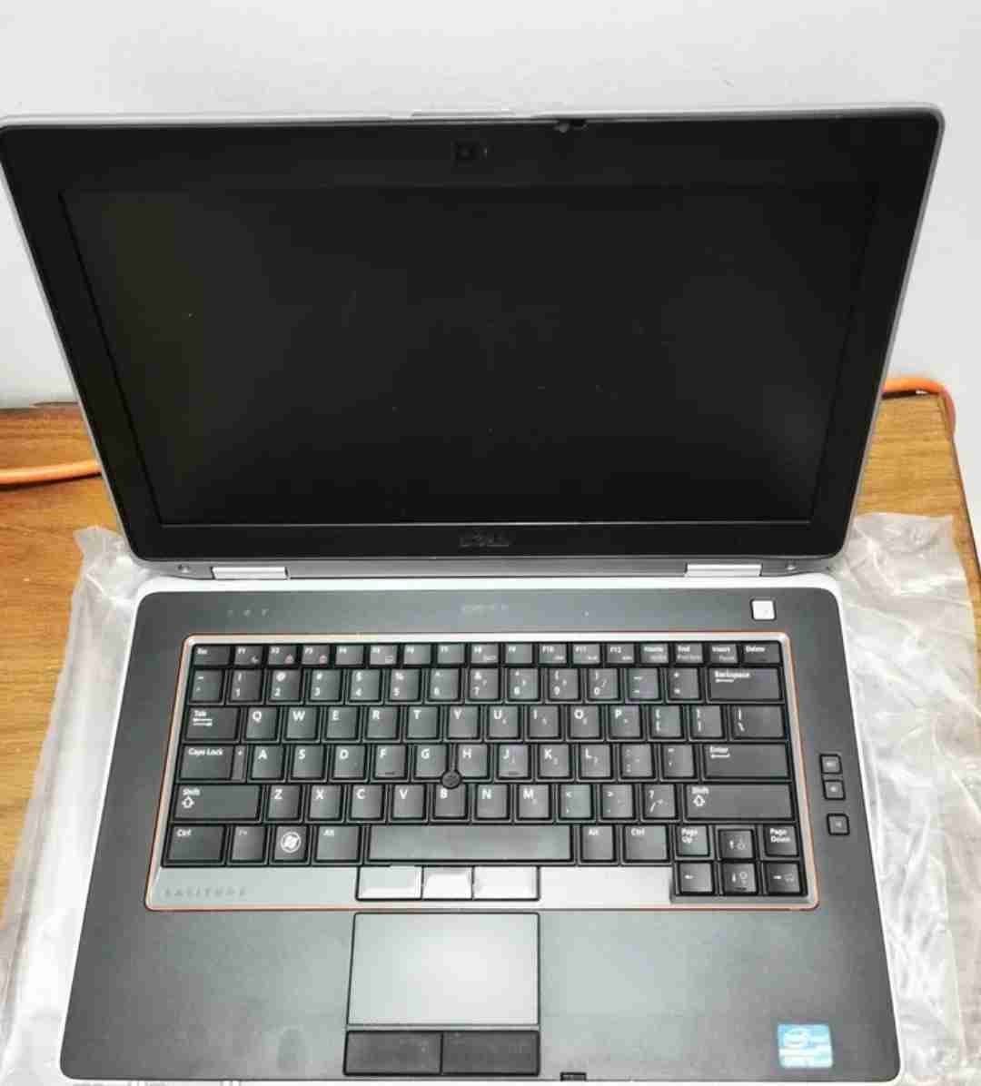 استيراد بحالة ممتاذه جداً للدراسة والأعمال Dell latitude E6420 (سعر نهائي)