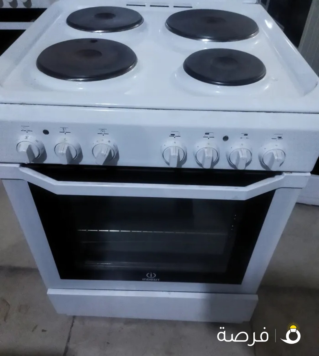 indesit electric stove