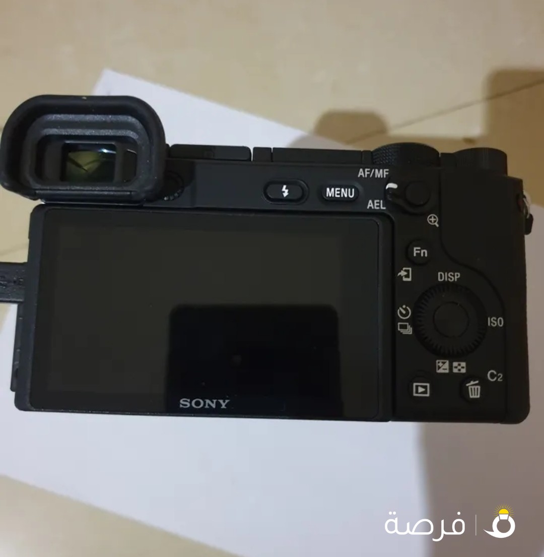 camera sony a6400 + 18-105 mm lens