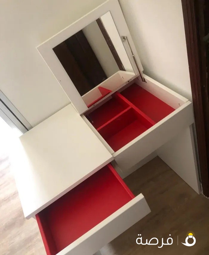 child’s desk/ vanity