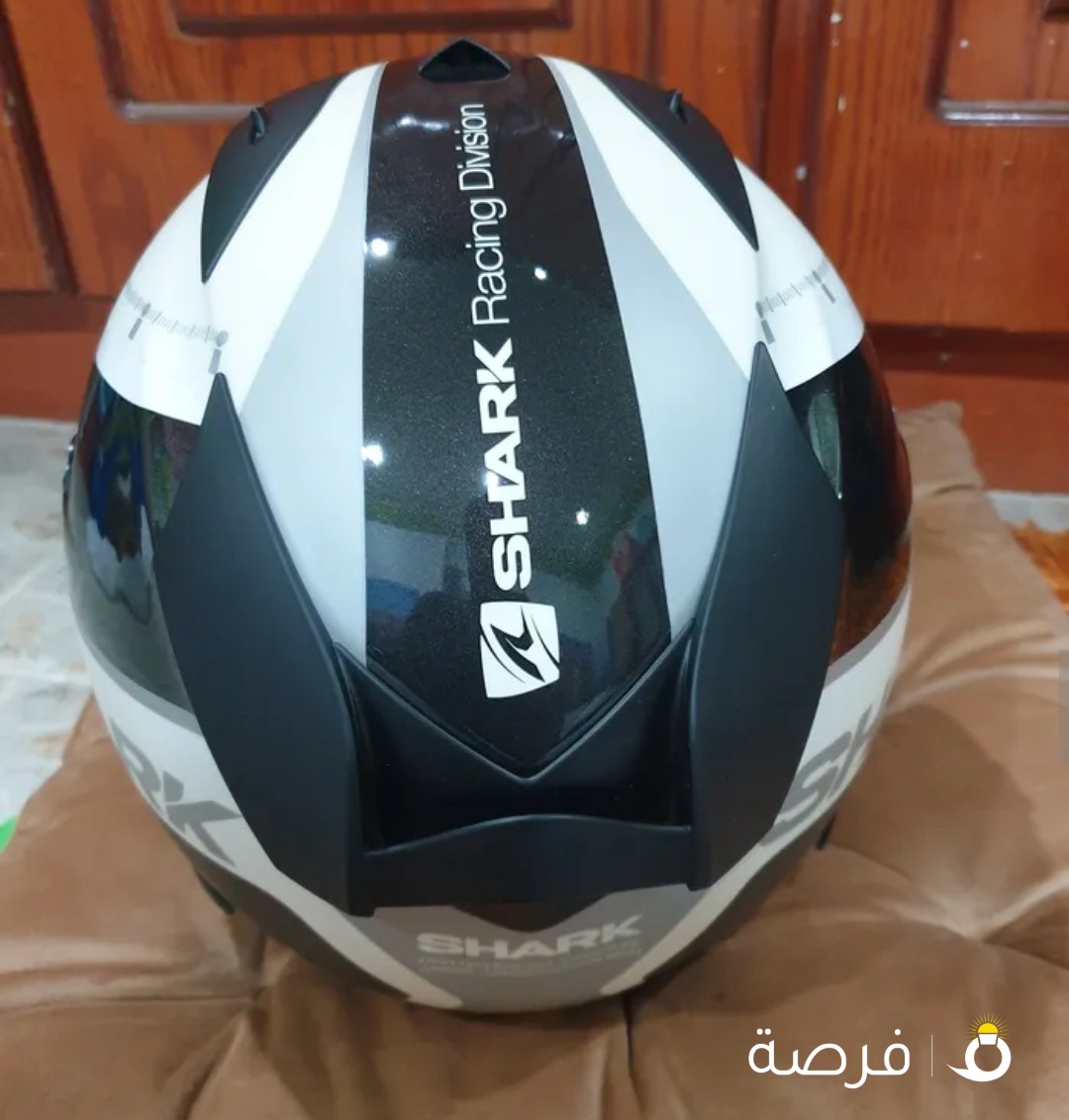 للبيع خوذتين agv و shark