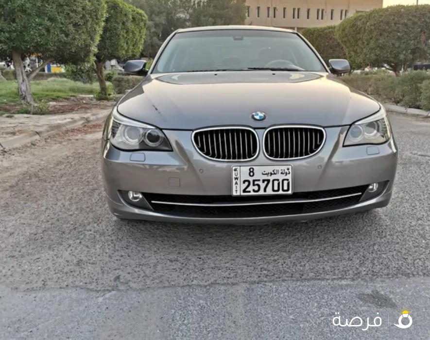 BMW 523l /2010 /82km.بحالة فوق الممتازة سيرفيس منتظم حتى الان