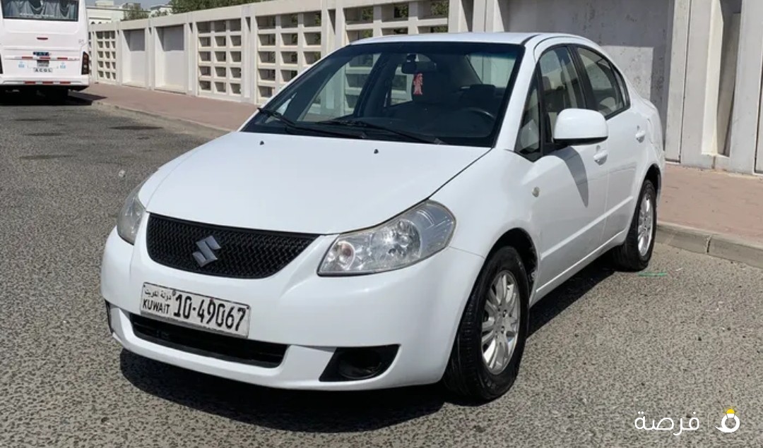 سوزوكي SX4 2011