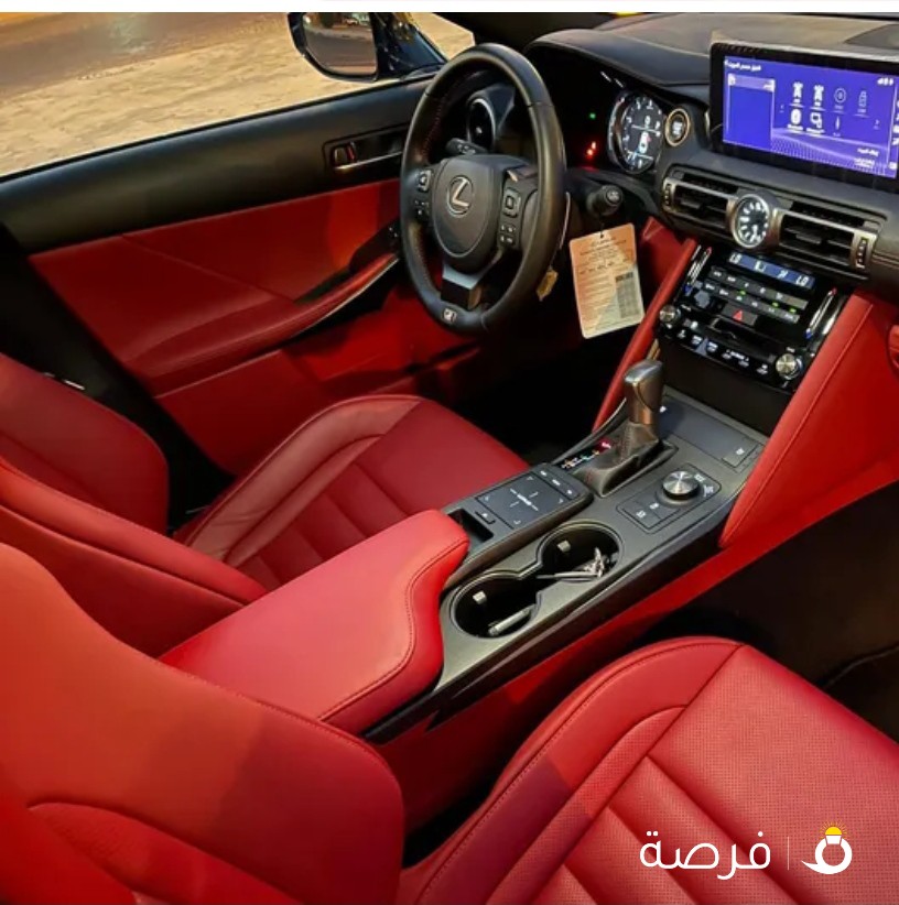 للبيع لكزس IS350 F sport موديل 2021 وارد الساير